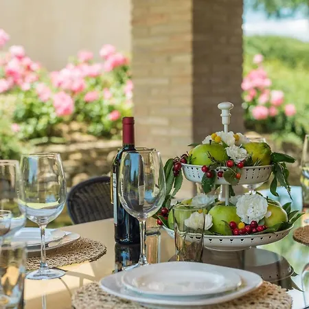 Holiday home Casa Lucia 6 Fratte Rosa